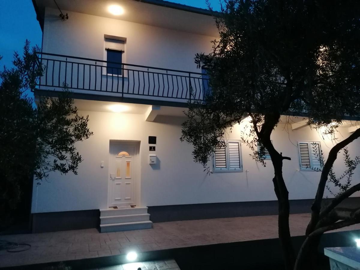 Apartment Katarina Trogir Bagian luar foto