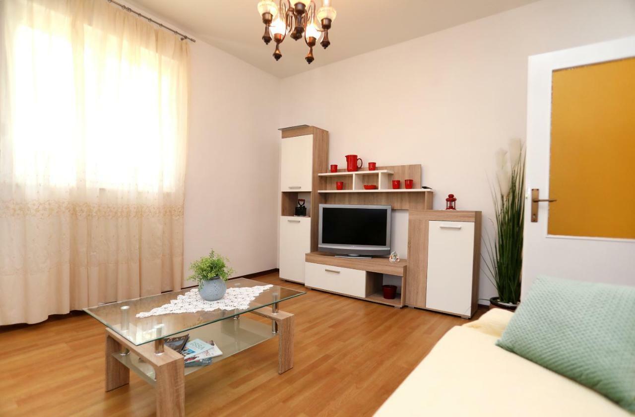 Apartment Katarina Trogir Bagian luar foto