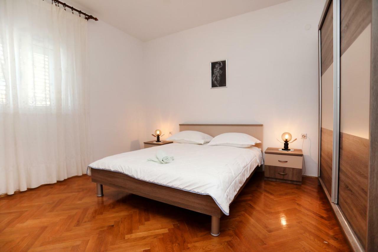 Apartment Katarina Trogir Bagian luar foto